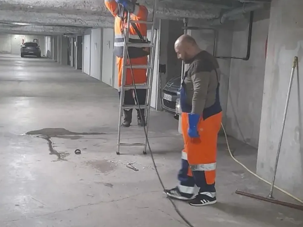 Équipe 3D Assainissement en intervention de curage de canalisations à Drancy (93)